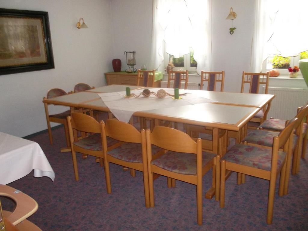 Hotel Am Seetor 안게르문데 외부 사진